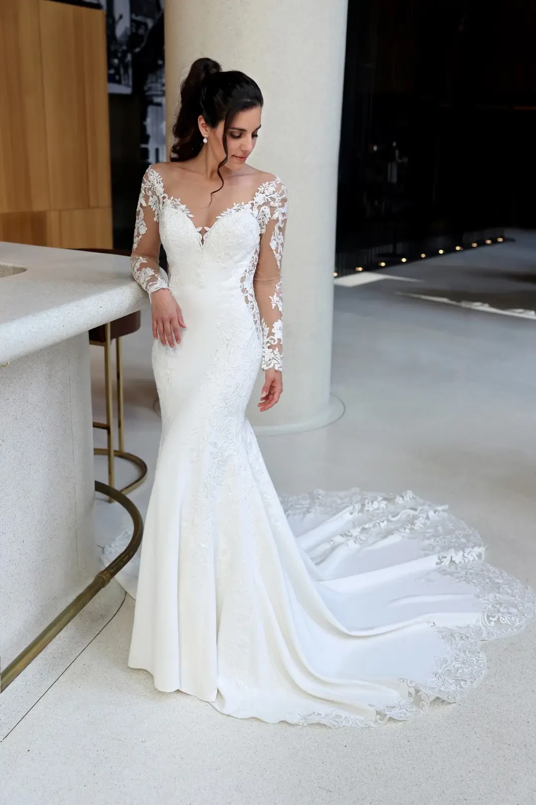 Women wearing a dress with lace details
